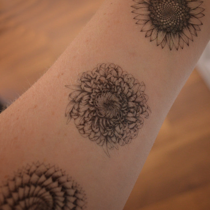 Set of 3 temporary tattoos. Plants and flowers.