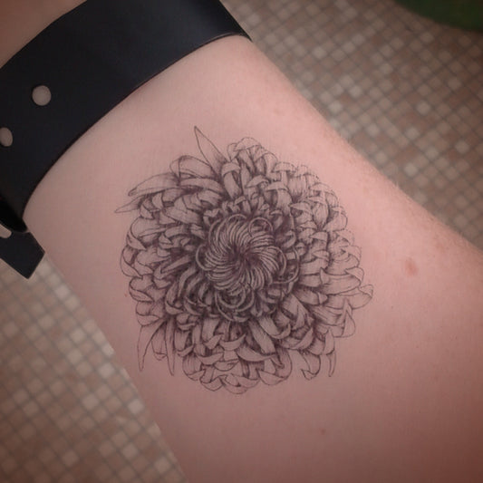 Chrysanthemum temporary tattoo
