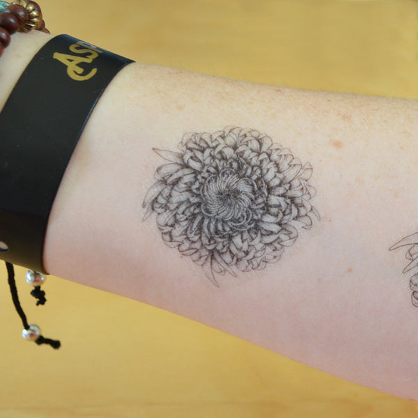 Set of 3 temporary tattoos. Plants and flowers.